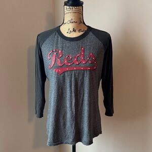 Gray and Black 'Cincinnati Reds' Baseball Tee